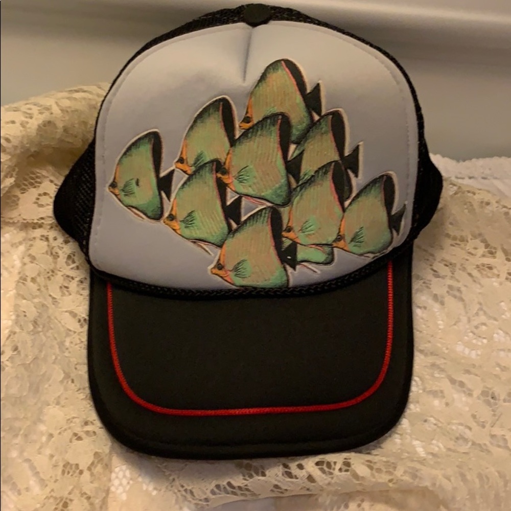 Lucky Nine Fishies Cap Vintage?